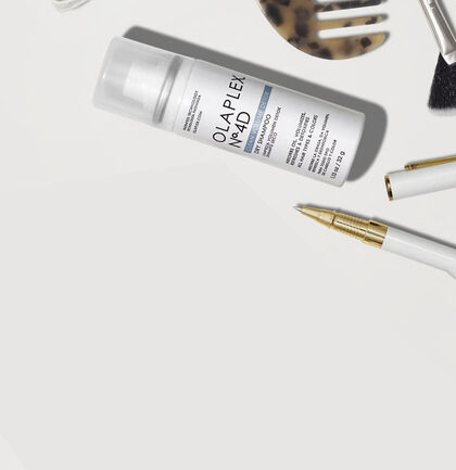Profitez d'un shampoing sec 50ml offert d&egrave;s 2 produits Olaplex achet&eacute;s*