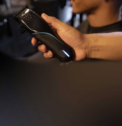 1 tondeuse Vapor acheté = 1 socle + Blade Ice offert*