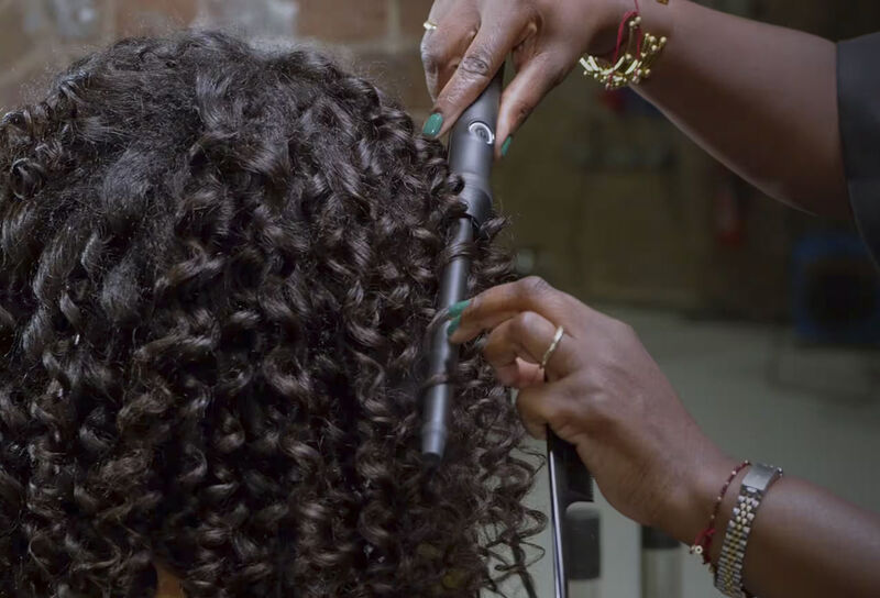 Tuto : 4 looks à réaliser avec le ghd curve® thin wand