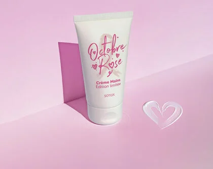 La crème mains en édition limitée pour Octobre rose 2025.