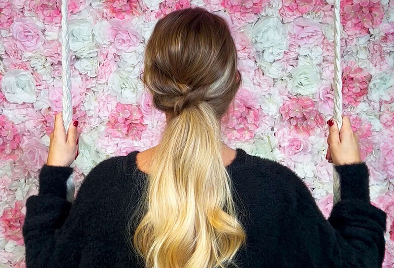 Tuto coiffure : la demi-attache parfaite