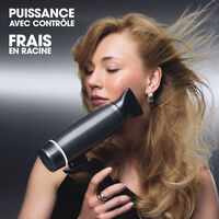 S&egrave;che cheveux Speed avec trousse et spray volume noir mat