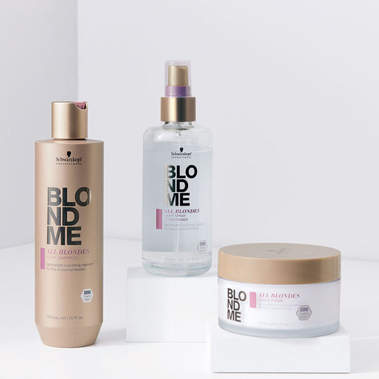 Spray baume l&eacute;ger pour cheveux blonds fins &agrave; normaux Blondme