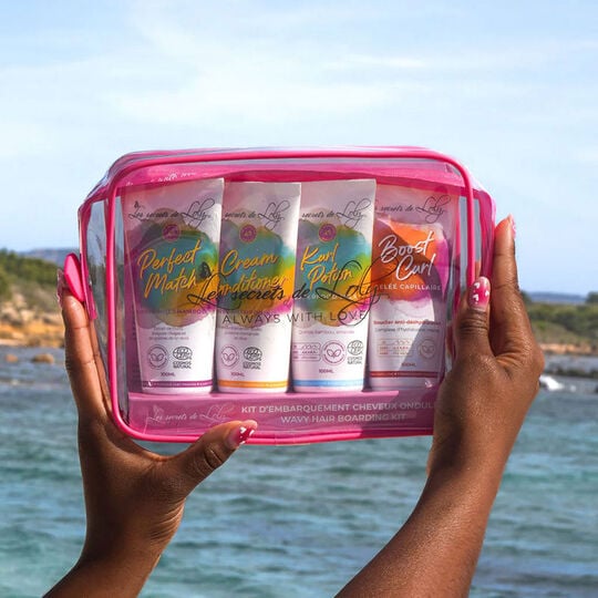 Kit d'embarquement pour cheveux ondul&eacute;s
