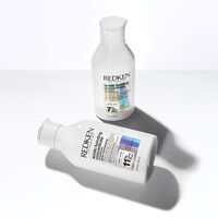 Conditioner r&eacute;parateur pour cheveux abim&eacute;s Acidic Bonding Concentrate