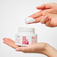 Masque pour cheveux ab&icirc;m&eacute;s BC Repair Rescue 200ml