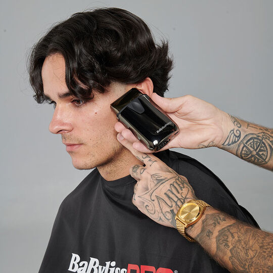 Rasoir simple grille avec lumière désinfectante UVFOIL01