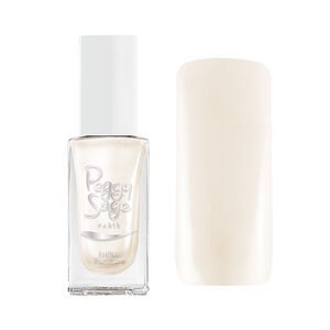 Vernis &agrave; ongles french manucure neige