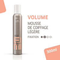 Mousse volumisante &agrave; fixation l&eacute;g&egrave;re Natural Volume Eimi 300ml