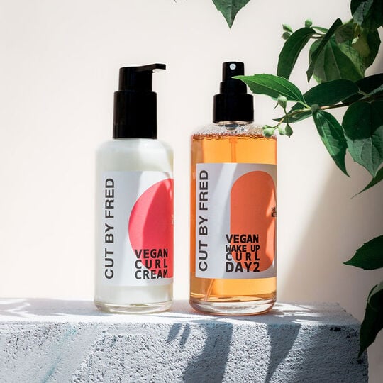 Spray définition 2ème jour boucles Vegan Wake Up Curl Day 2