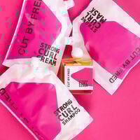 Masque beurre cheveux tr&egrave;s boucl&eacute;s fris&eacute;s Strong Curl Mask