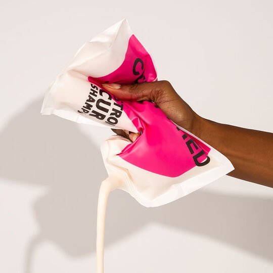 Crème lavante cheveux très bouclés frisés Strong Curl Shampoo