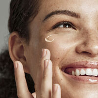 Soin contour des yeux