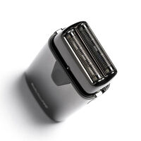 Rasoir double grille avec lumière désinfectante UVFOIL02