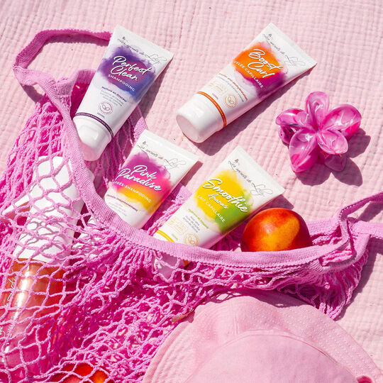 Kit d'embarquement pour cheveux fris&eacute;s