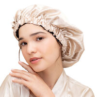 Charlotte en satin,  Charlotte en satin