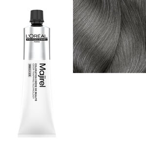 Coloration cr&egrave;me de beaut&eacute; Majirel 7.1 blond cendr&eacute;