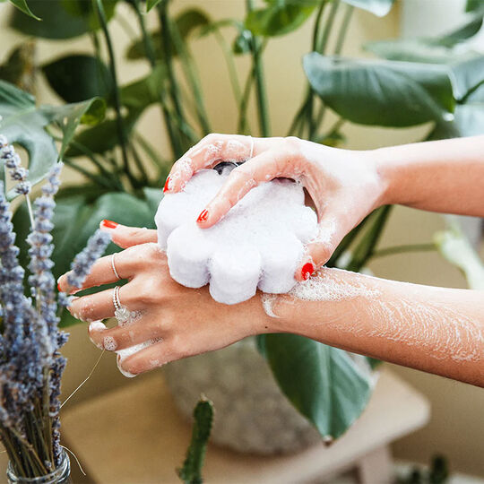 &Eacute;ponge de bain infus&eacute;e lavande Fran&ccedil;aise